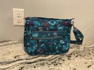 LN Lug Crossbody RFID Shimmy Peacock Multicolor Handtasche Tasche gesteppt - Bild 1 von 10