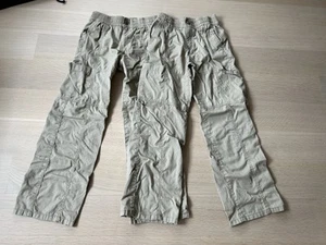 LOT OF 2 - Gap Kids Girls Cargo Pants Size Large - Picture 1 of 4