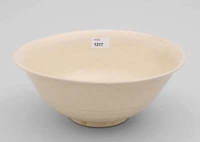 Cuenco Song Dynasty Dingyao Foto 1 de 4