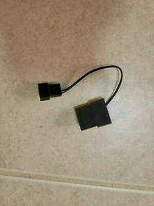 MSI 2 PIN MOLEX PASS THROUGH 2 PIN FAN PSU POWER CONNECTOR ADAPTER CABLE NEW! - Picture 1 of 2