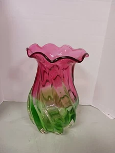 VINTAGE CRANBERRY PINK/GREEN SWIRL GLASS, RUFFLED EDGE VASE - Picture 1 of 6