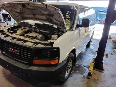 2012 GMC Savana 3500 Van Automatic Transmission OEM 181K Miles - LKQ441471639 - Image 1 of 3