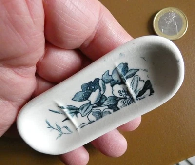 Ancien Dinette Porte Savon Peigne Faïence Fleur Bleu Sarreguemines Ter de Fer ? - Immagine 1 di 4