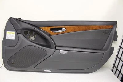 03-09 PANEL PUERTA INTERIOR LADO PASAJERO MERCEDES BENZ R230 SL500 SL600 como nuevo  Foto 1 de 4