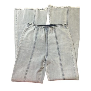 No Boundaries Distressed Super High Rise Flare Jeans Elastic Waist Sz S 3/5 - Picture 1 of 4