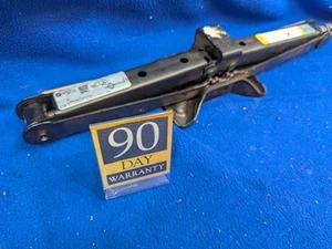 oem BMW X5 F15 F85 M LIFTING JACK 71126754372 6754372 08-18 ORIGINAL - Picture 1 of 5