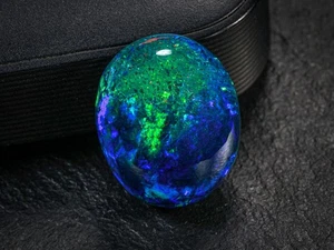 Piedra preciosa suelta cabujón ovalado ópalo negro etíope natural de 10,70 quilates 17,5 x 14 x 9 mm - Imagen 1 de 4