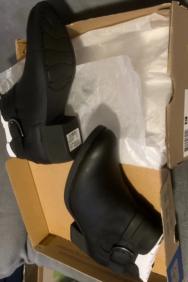 Clarks Women's Charlten Rae Black Oily Leather Size 6 | NWB | 261795734035