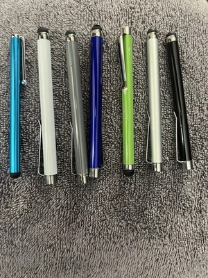 7 Stylus  Different Sizes And Colors Sm Tote - Image 1 of 4