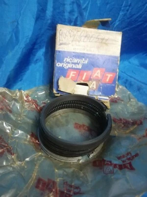 Fasce 1900957  Pistoni Fiat 124 New Old Stock Foto 1 de 2