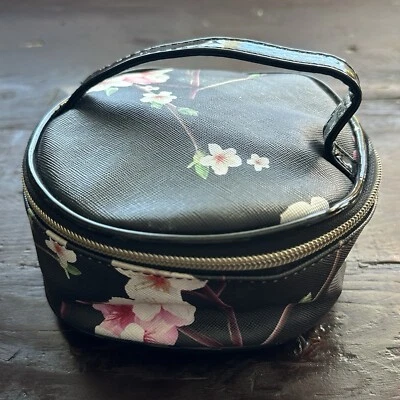 Estuche de Maquillaje Clásico Bolsa Redonda Cremallera Superior Negro Floral Vinilo Viaje Foto 1 de 4