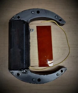 29657 Briggs and Stratton Armature ignition Coil & Insulator  USA - Picture 1 of 4