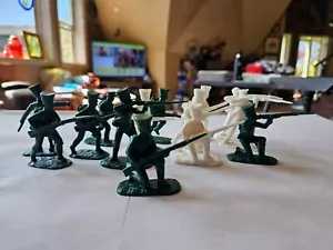 Ejércitos en plástico guerras napoleónicas milicia rusa de San Petersburgo 1/32 14 figuras - Imagen 1 de 7