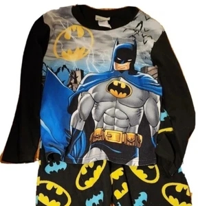 BOYS BATMAN PAJAMAS 2-PIECE PJ'S Set Size Medium  - Picture 1 of 4
