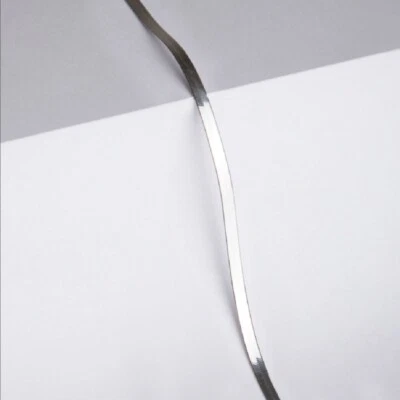 Collar de cadena de serpiente plana delgada resistente al deslustre relleno de oro blanco de 18 quilates de 18 pulgadas y 2 mm Foto 1 de 2