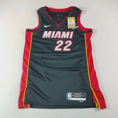 Camiseta Nike Para Hombre Pequeña Negra Roja Jimmy Butler #22 Miami Heat Swingman NBA Active Foto 1 de 4