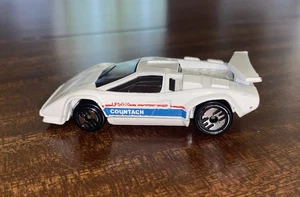 Hot Wheels 1987 White Lamborghini Countach Ultra Hots Wheels LP 500S - Picture 1 of 6
