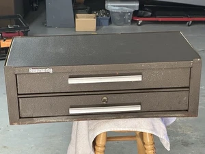 Kennedy Toolbox Riser - 27"x 9 1/2"x 12 1/2 - W/ Key - Very Good Condition - Picture 1 of 10
