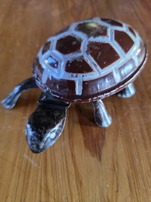  VINTAGE TIN WIND UP TORTOISE  made in Occupied JAPAN - Image 1 of 4