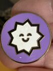 Pin de revers violet Star Sun EUC K535