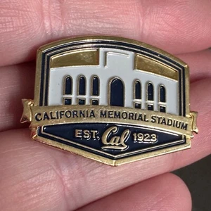 University of California Berkeley Cal Memorial Stadium Anstecknadel Est. Bären 1923 - Bild 1 von 3