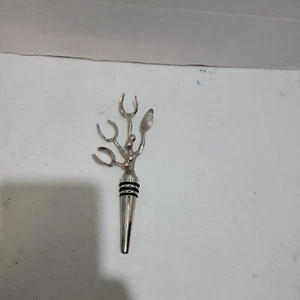 Interesting Twig and Berry Wine Bottle Stopper - Picture 1 of 2
