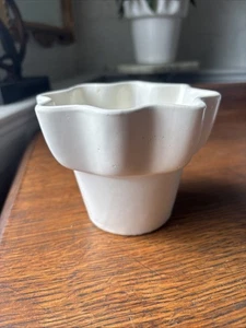 VINTAGE USA IMPERIAL F1 CREMEWEISS RUND GEKRÄUSELTEN RAND BLUMENÜBERTOPF 4" - Bild 1 von 5