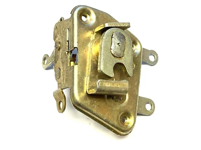 FORD TAUNUS 17M 20M 26M P7 1968-72 CONJUNTO DE CERRADURA DE PUERTA DELANTERA DERECHA #730128 ¡NUEVO! Foto 1 de 4