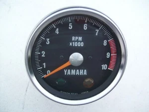 Cuentarrevoluciones Grifería Instrumentos Yamaha RD 250 - Imagen 1 de 3