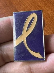 Awareness Band Anstecknadel #3 - Bild 1 von 2
