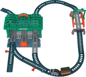 Fisher-Price Thomas Friends Knapford Station Train Set track with 2 in 1 plays - Picture 1 of 3