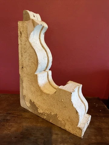 Salvaged architectural large wood chippy corbel Cover
