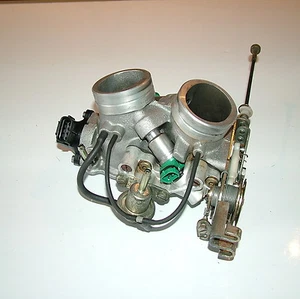 Aprilia SL Falco 1000 Corps à papillon AP0295696 Throttle body - Photo 1/7