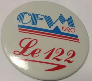 Vintage 2" AM Radio Station Promo Button Pinback CFVM 1220 Ancien Macaron LE 122 - Foto 1 di 8