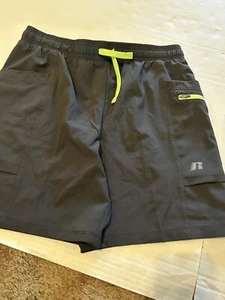 Russell Kinder Sport Shorts Dri Power mit Taschen XXL (18) schwarz neu ohne Etikett M31 - Bild 1 von 3