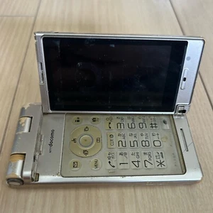 NTT Docomo P-10A gold Japanese Flip Phone Garake Keitai Cell phone jp - Picture 1 of 20