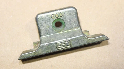 Si Siegenia 0600 Schließblech 600 NEU