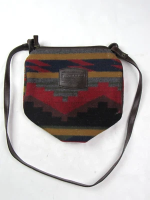 Bolso/cartera de colección Pendleton con correa de cuero de lana pequeño con estampado azteca del suroeste Foto 1 de 4