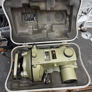 Geotec T-24 Surveying Transit JAPAN Theodolite Vintage Green In Hard Case - Picture 1 of 12