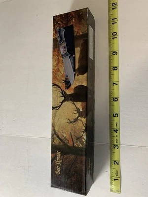 Deer Skinner Hunting Knife/ Beautiful Design - Image 1 of 4