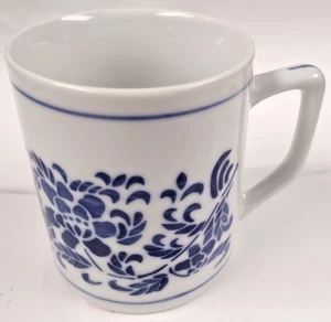 Vintage blau weiß Blumen asiatisches Porzellan Tee Kaffee 10 Unzen Becher - Bild 1 von 6