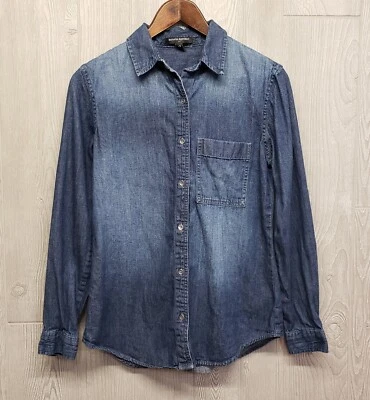 Camisa Banana Republic para mujer XS azul demin con botones parches en el codo bolsillo Foto 1 de 4