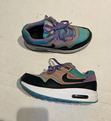 Nike Air Max 1 'Have A Nike Day' verde azulado/púrpura PS (BQ7213-001) juvenil talla 3 años Foto 1 de 4