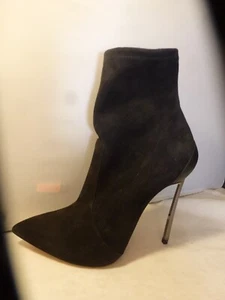 new in box Casadei Suede Pellame Camoscio Nero Boot Size us 7.5 - Picture 1 of 15