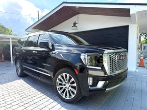 2023 GMC Yukon 4X4 DENALI PACKAGE MSRP $93K NO RESERVE!! - Picture 1 of 38