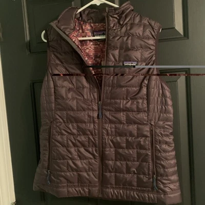 Chaleco grande Patagonia Nano Puff para mujer Foto 1 de 4