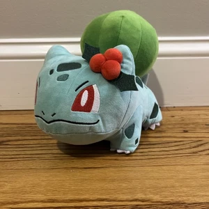 Pokemon Holiday Bulbasaur Weihnachtsmütze Plüsch Nintendo Figur - Neu ohne Etikett - Bild 1 von 6