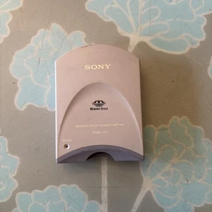 Sony USB Interface Memory Stick Card Reader Writer For PC/Mac (MSAC-US1A) - Picture 1 of 4