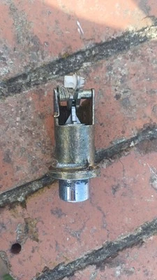 Genuíno BMW E31 porta traseira porta porta porta-malas tampa trava cano 850ci 850i 850csi - Imagem 1 de 4