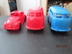 Volkswagen Toy Plastic Vintage Buses and Beetles {3} vg - Picture 1 of 9